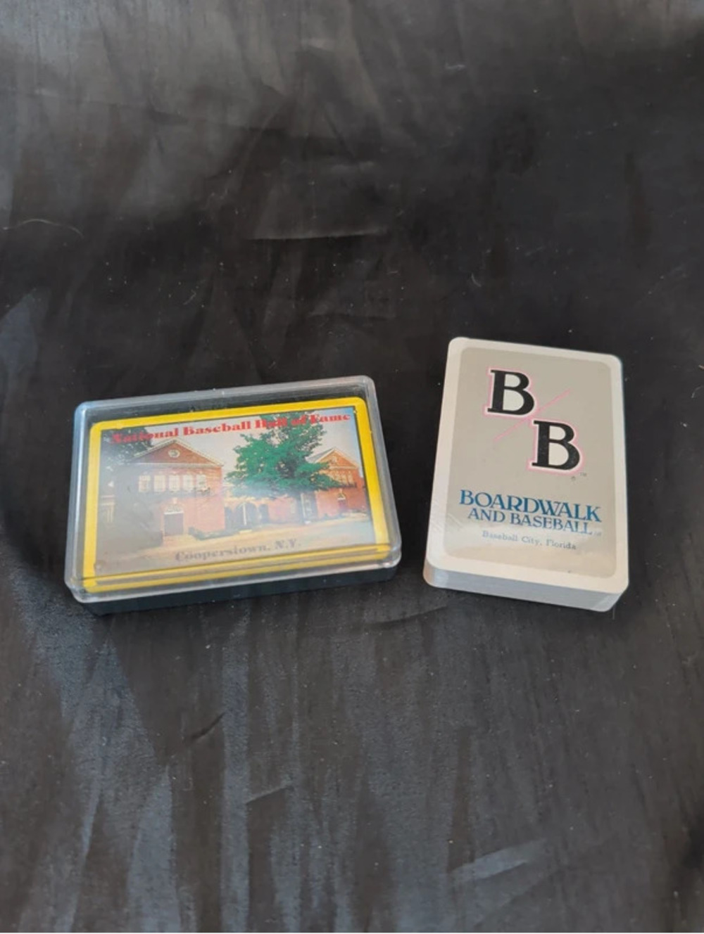 Lot 2 vintage new sealed packs playing cards baseball